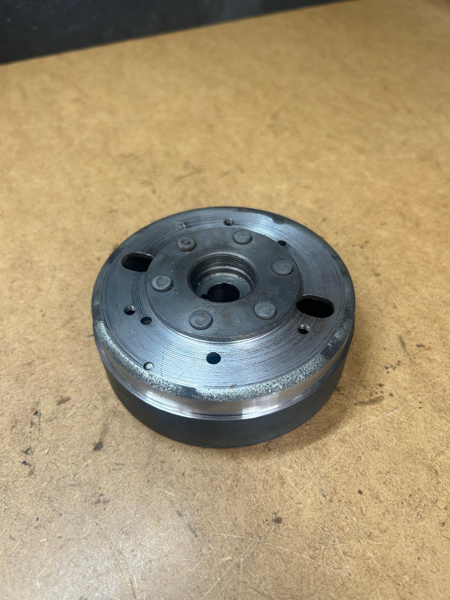 Afgedraaid vliegwiel 2V | OEM 969243
