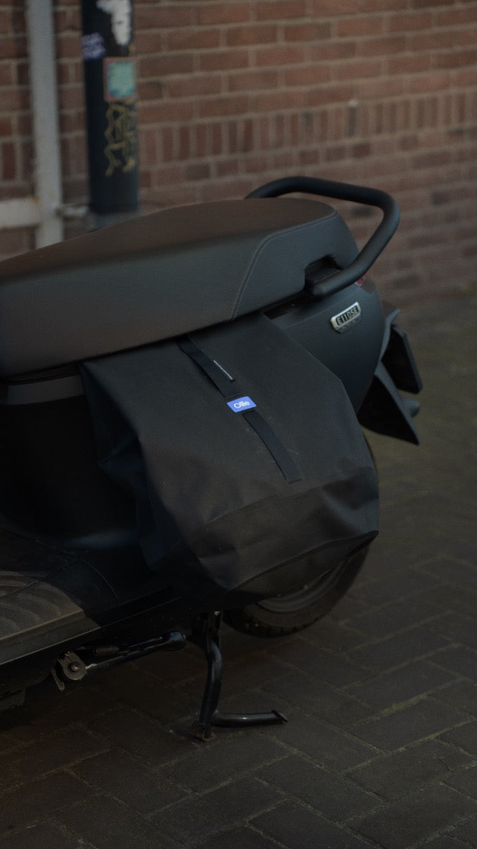 Helmtas Ollie Zwart