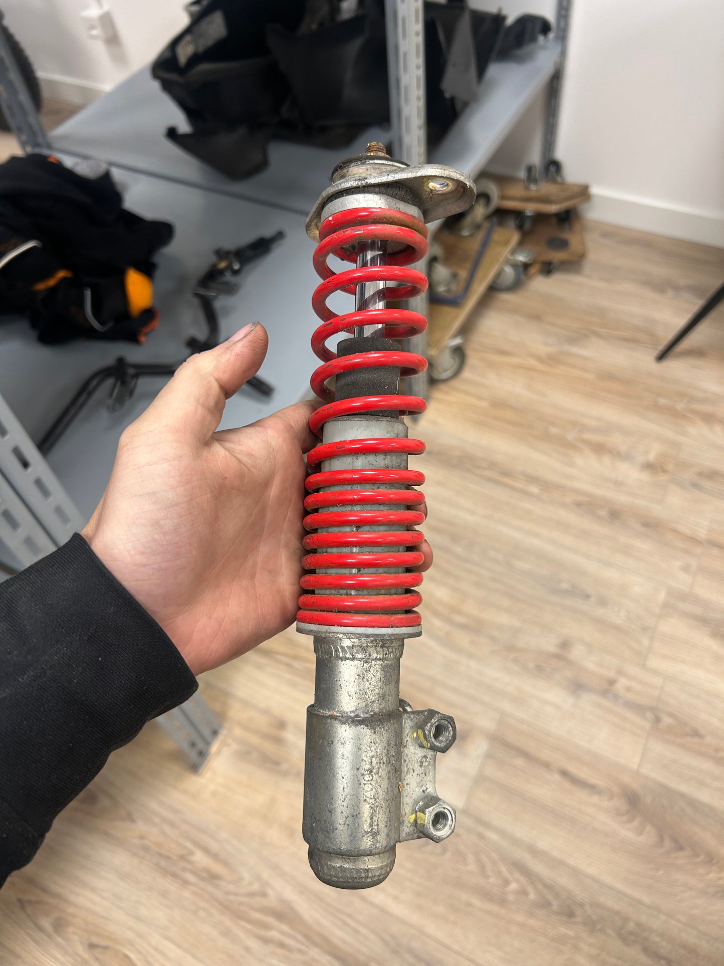 Vespa sprint schokbreker | Nieuw model