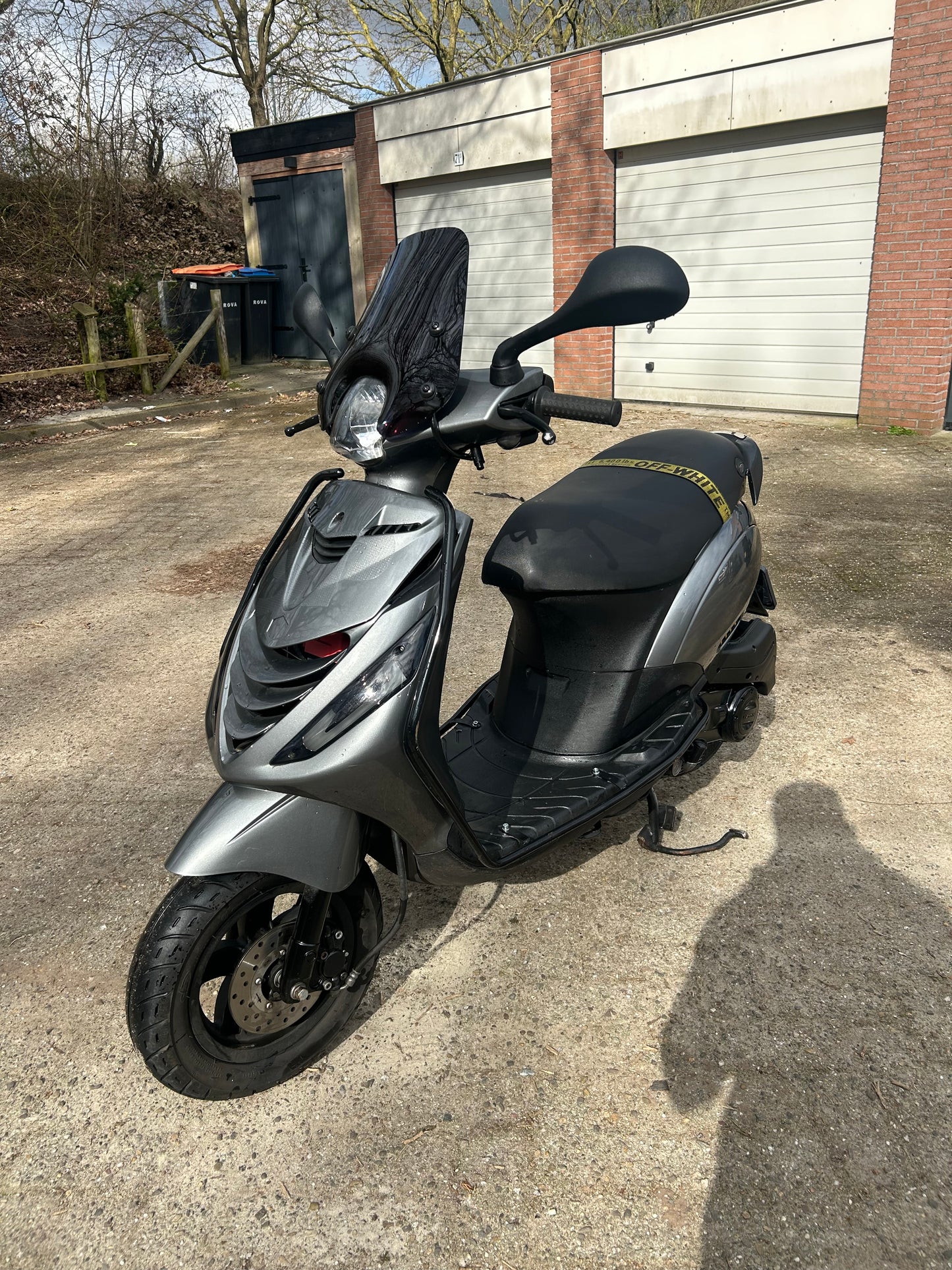 Piaggio Zip 50CC | Full Option | BJ 2023 | 4503KM| Brom