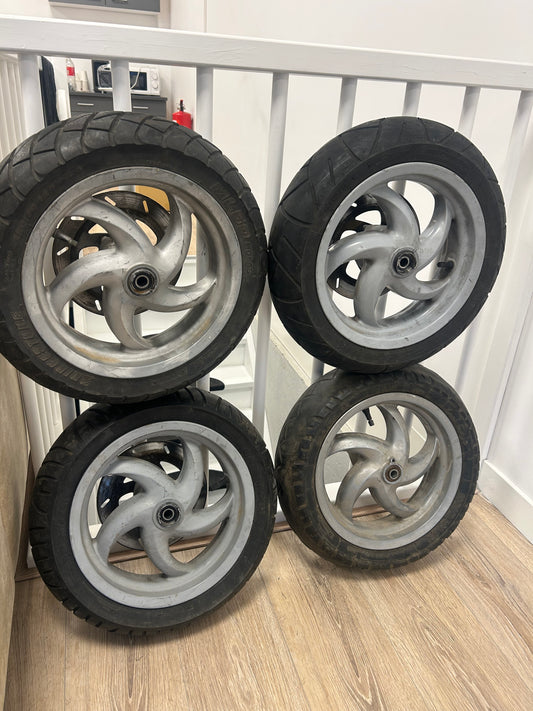 Gilera Runner voor velgen | 50/70/125/180 | Grijs