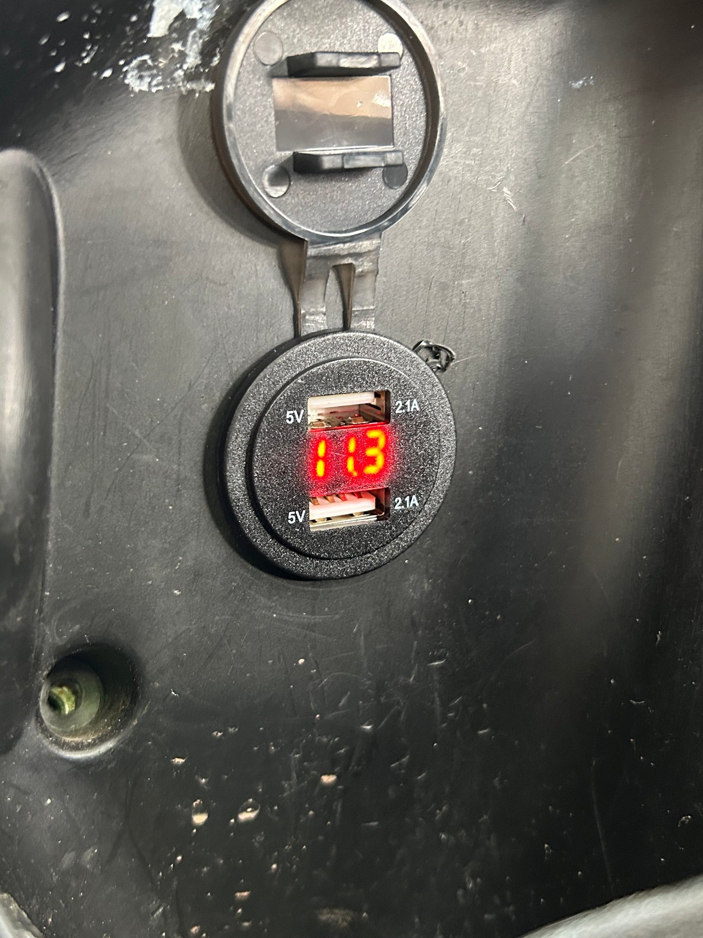 USB lader + voltmeter 2 poorten | Universeel