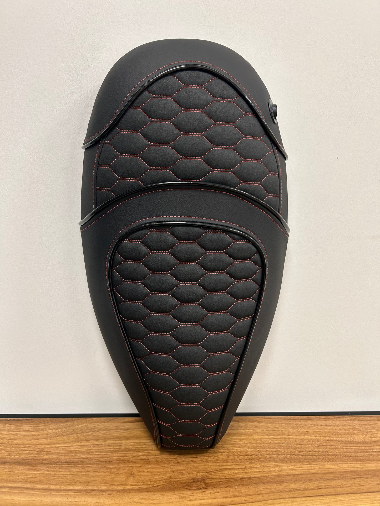 Custom zadel Piaggio Zip | Rood Leer Duo Seat Anti-Slip Stof